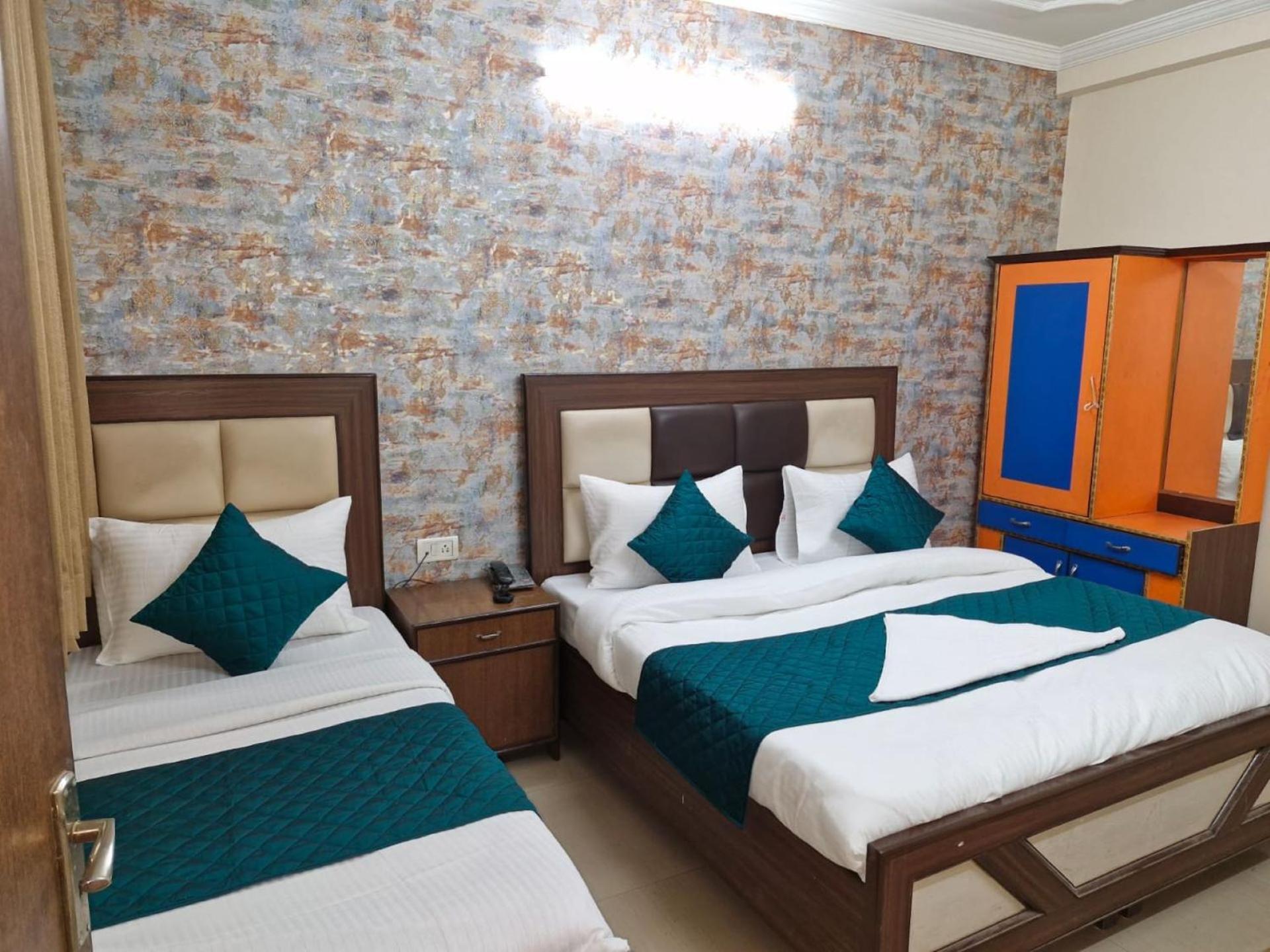 Airport Hotel Mayank Residency New Delhi Bagian luar foto
