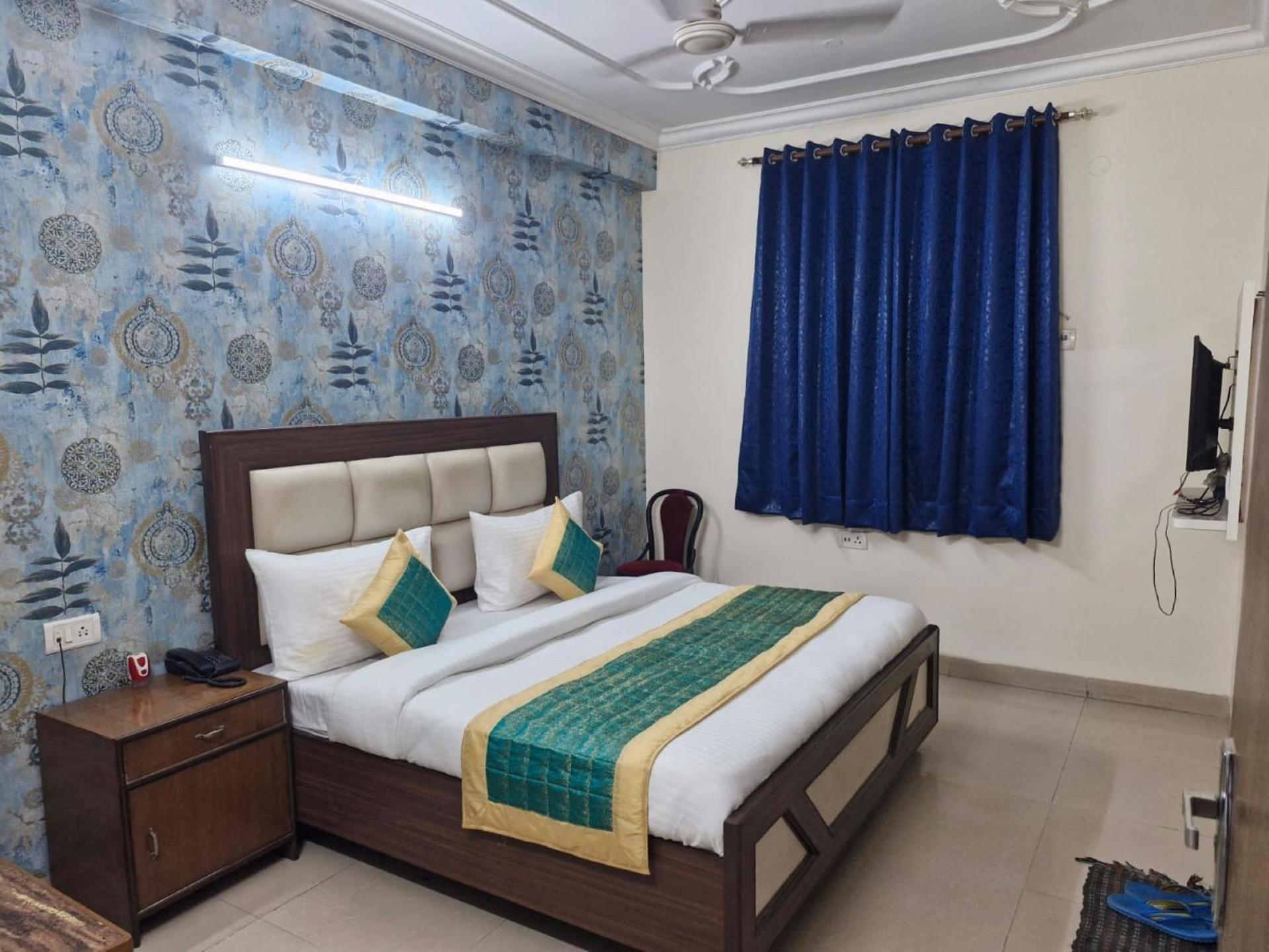Airport Hotel Mayank Residency New Delhi Bagian luar foto