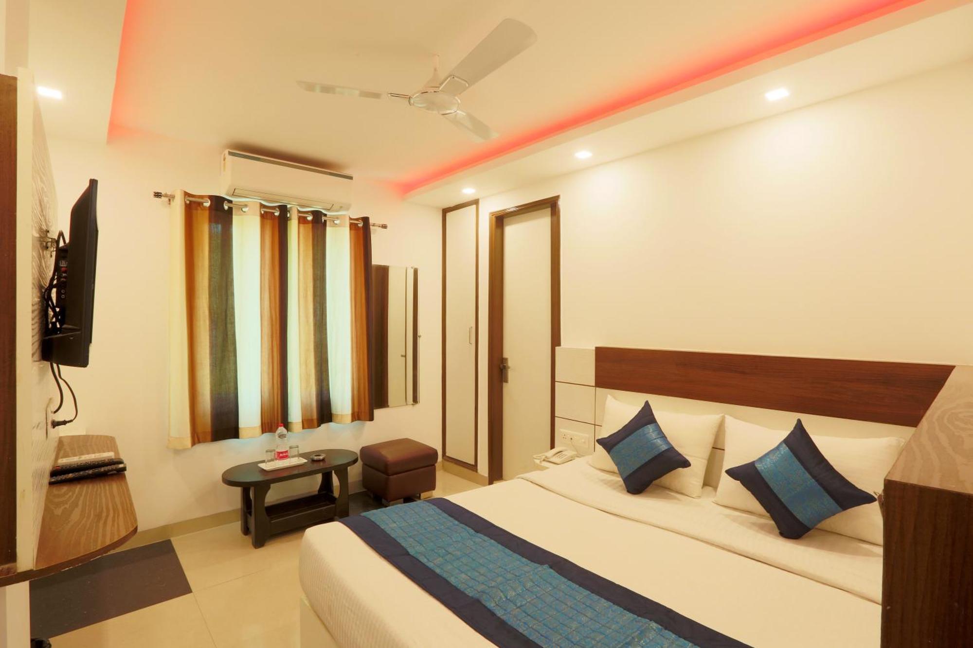 Airport Hotel Mayank Residency New Delhi Bagian luar foto