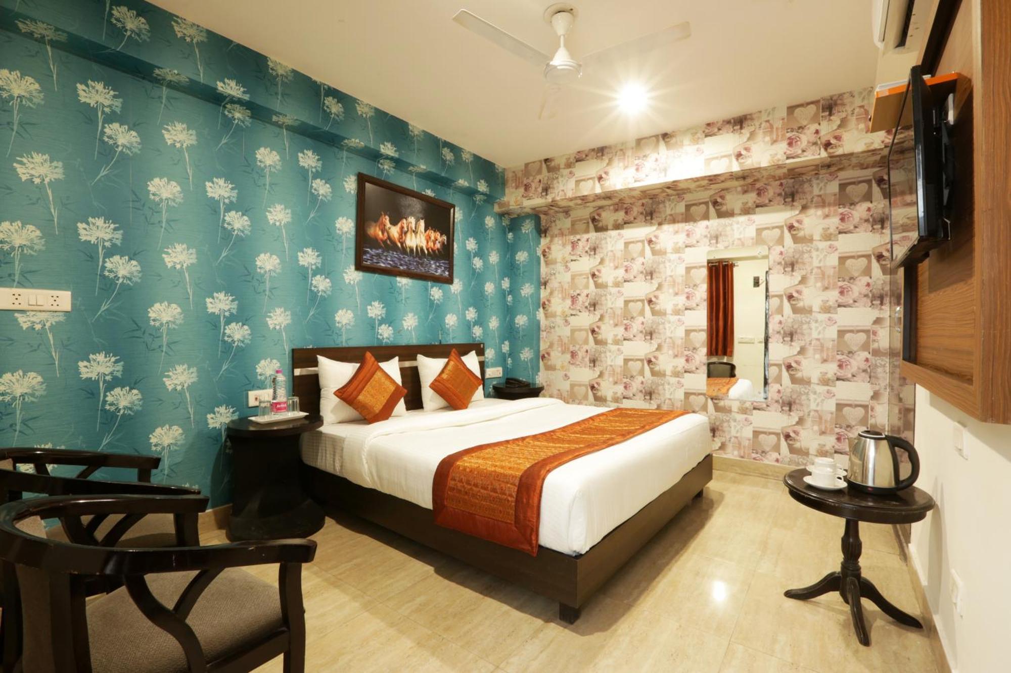 Airport Hotel Mayank Residency New Delhi Bagian luar foto