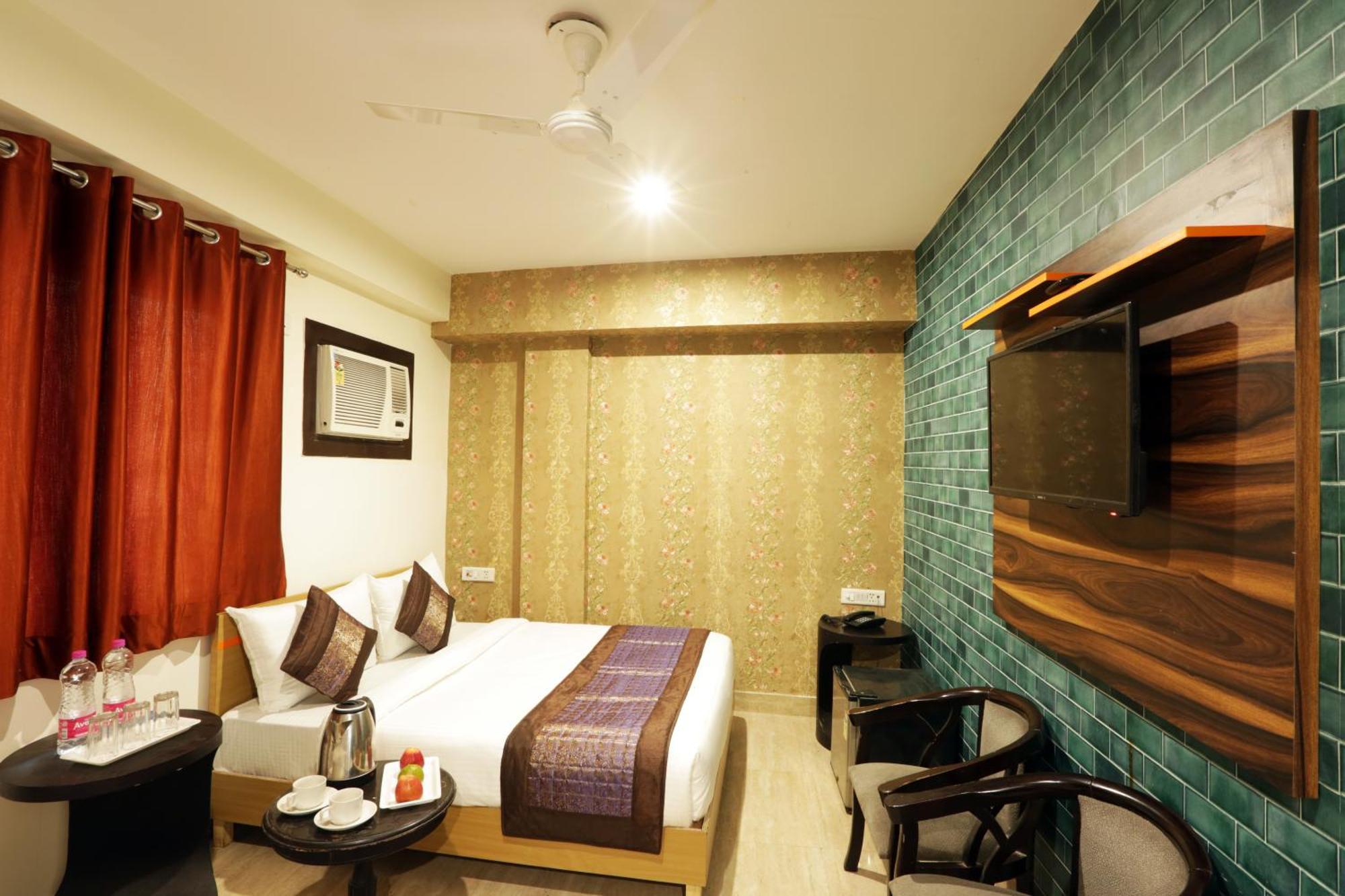 Airport Hotel Mayank Residency New Delhi Bagian luar foto