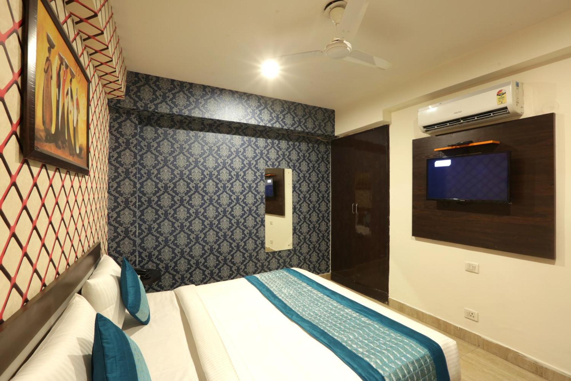 Airport Hotel Mayank Residency New Delhi Bagian luar foto