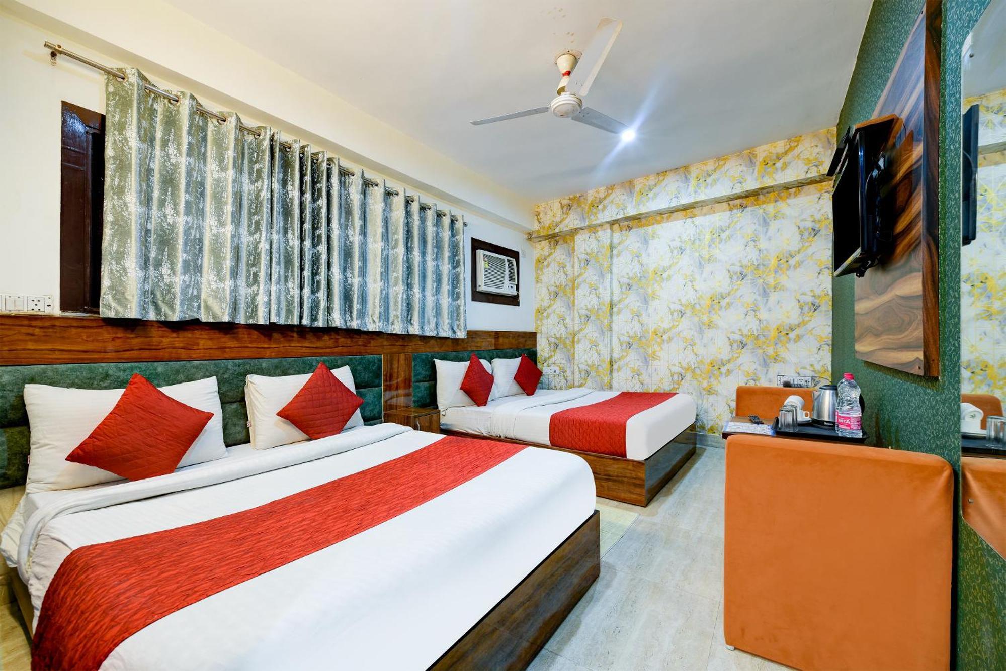 Airport Hotel Mayank Residency New Delhi Bagian luar foto