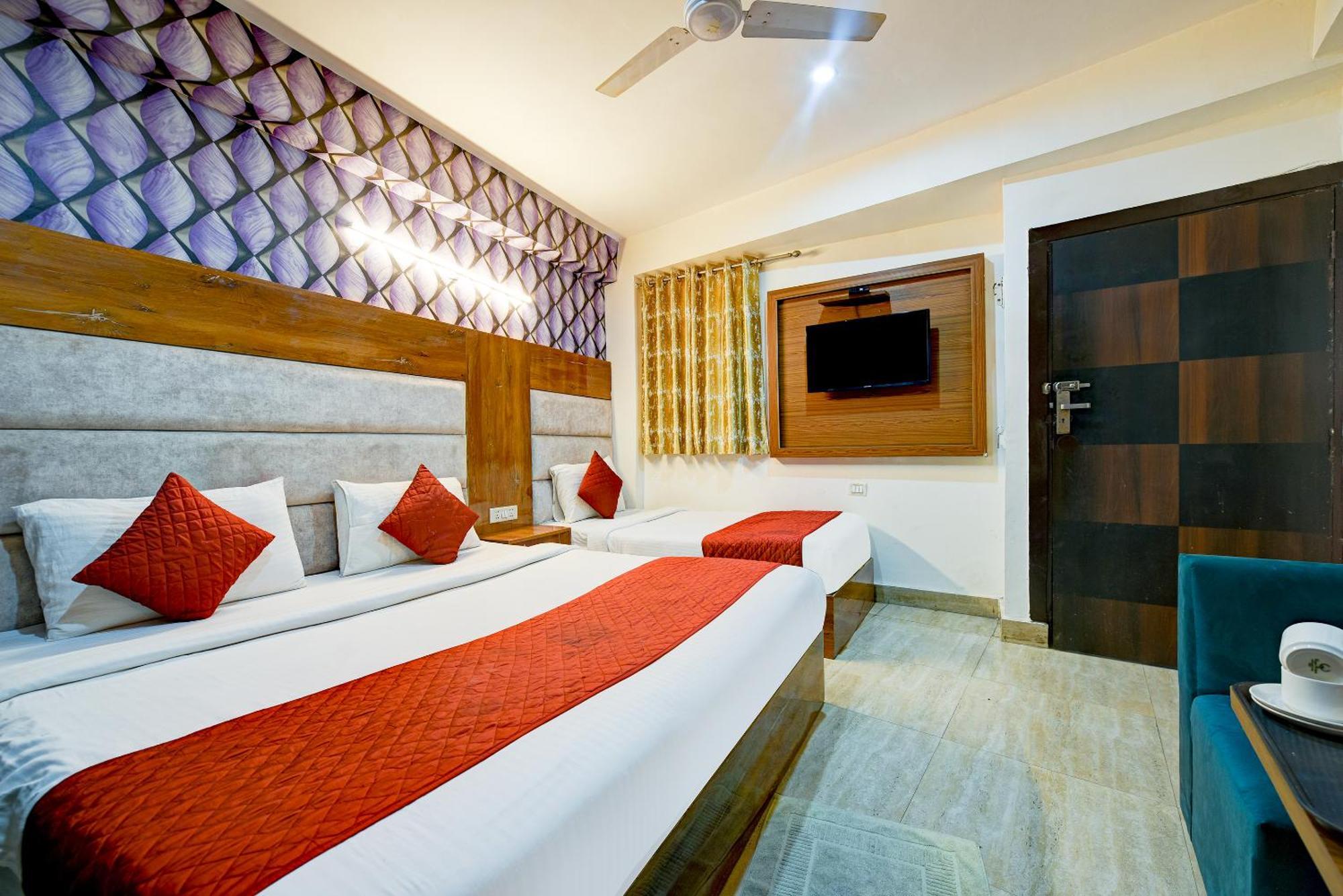 Airport Hotel Mayank Residency New Delhi Bagian luar foto
